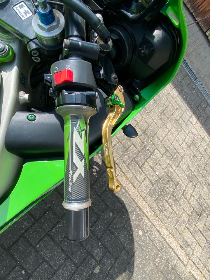 SCHMUCKSTÜCK!!