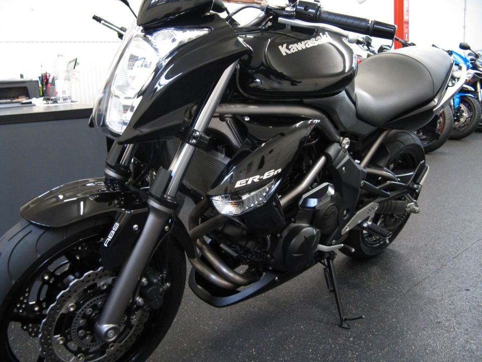 ER6N