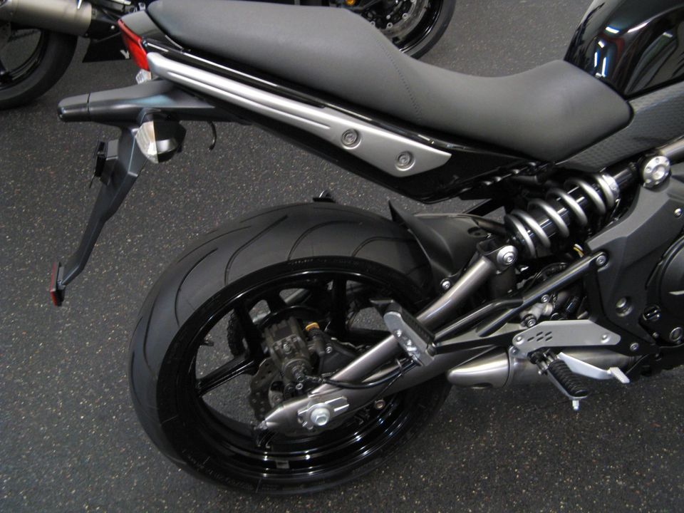 ER6N